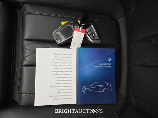 BMW X5 High Executive xDrive 398pk 2022 (Origineel-NL), R-138-HD