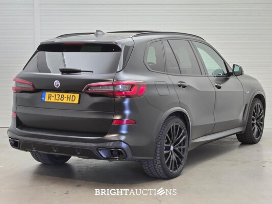 BMW X5 High Executive xDrive 398pk 2022 (Origineel-NL), R-138-HD