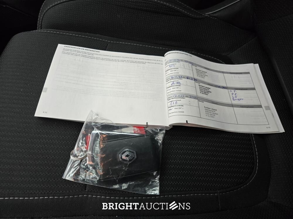 Renault Mégane Estate Business Zen 1.3 TCe 116pk 2021 (Origineel-NL), K-692-SR