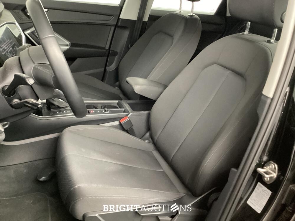 Audi Q3 35 Pro Line TFSI 150pk 2022 (Origineel-NL), P-461-LP