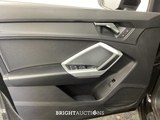 Audi Q3 35 Pro Line TFSI 150pk 2022 (Origineel-NL), P-461-LP