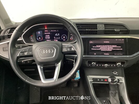 Audi Q3 35 Pro Line TFSI 150pk 2022 (Origineel-NL), P-461-LP