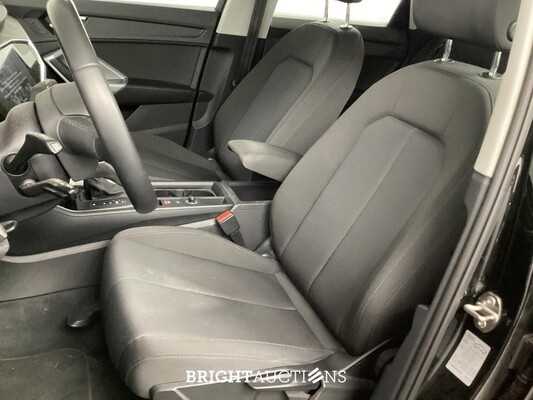 Audi Q3 35 Pro Line TFSI 150pk 2022 (Origineel-NL), P-461-LP