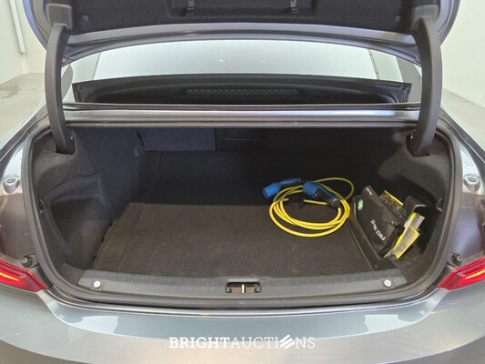 Volvo S90 T8 Inscription 2.0 AWD 303pk 2019, J-857-GG