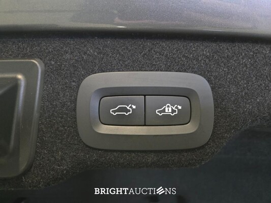 Volvo S90 T8 Inscription 2.0 AWD 303pk 2019, J-857-GG