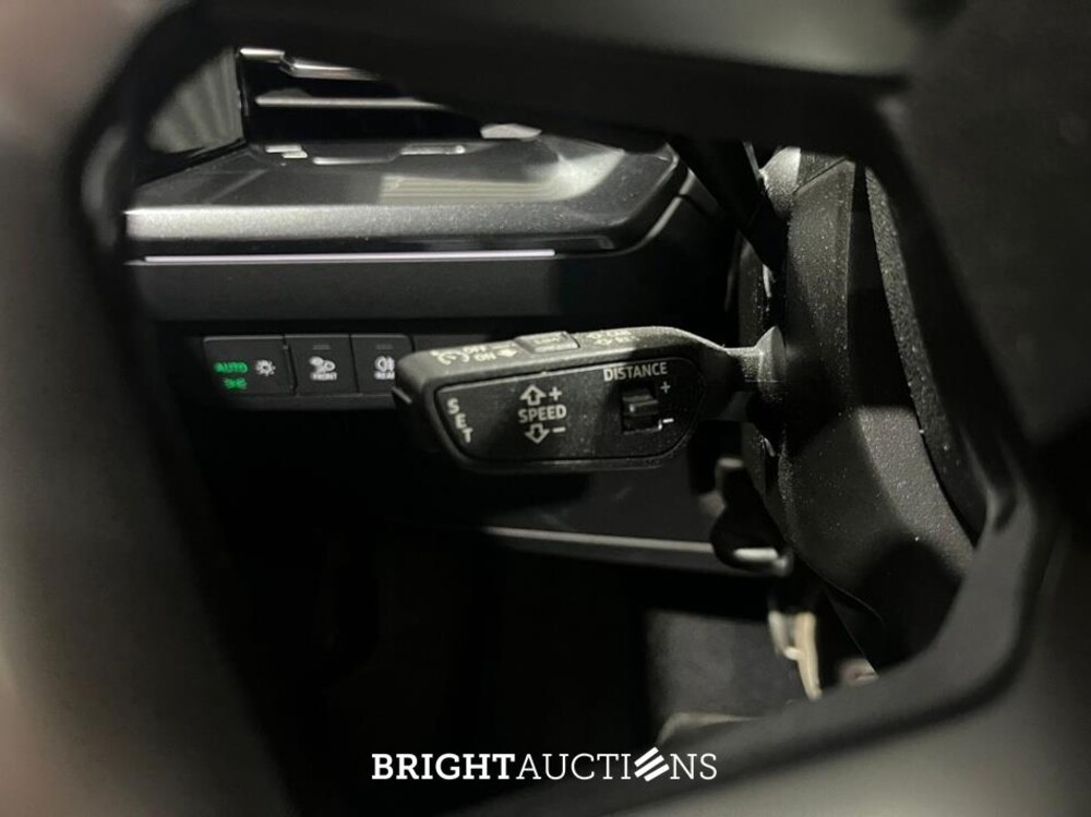 Audi Q4 e-tron 40 Launch edition S Competition 77 kWh 204pk 2022 (Origineel-NL), P-408-DF