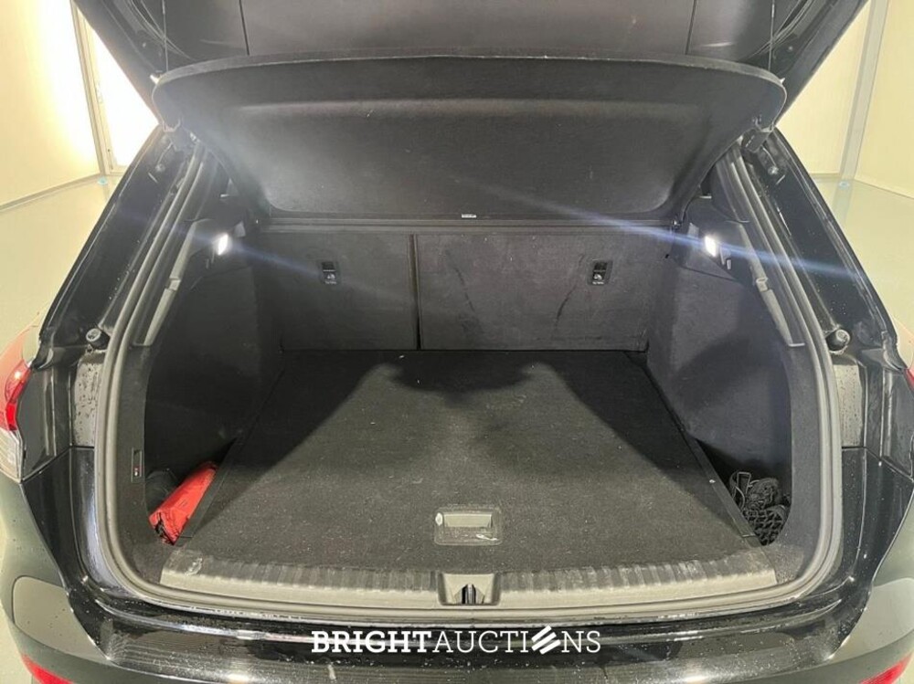 Audi Q4 e-tron 40 Launch edition S Competition 77 kWh 204pk 2022 (Origineel-NL), P-408-DF