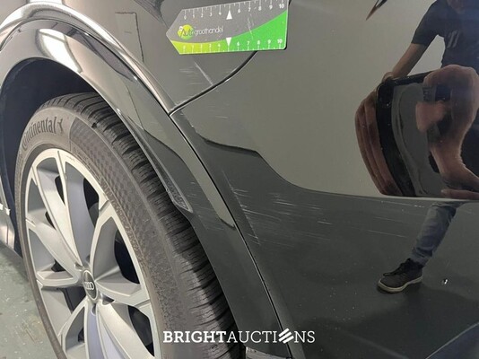 Audi Q4 e-tron 40 Launch edition S Competition 77 kWh 204pk 2022 (Origineel-NL), P-408-DF