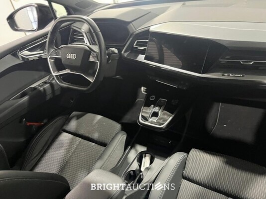 Audi Q4 e-tron 40 Launch edition S Competition 77 kWh 204pk 2022 (Origineel-NL), P-408-DF