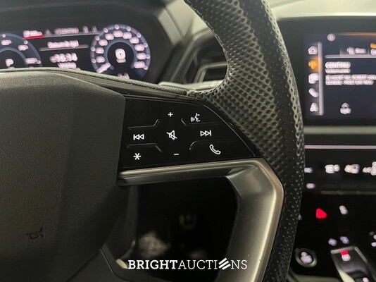 Audi Q4 e-tron 40 Launch edition S Competition 77 kWh 204pk 2022 (Origineel-NL), P-408-DF