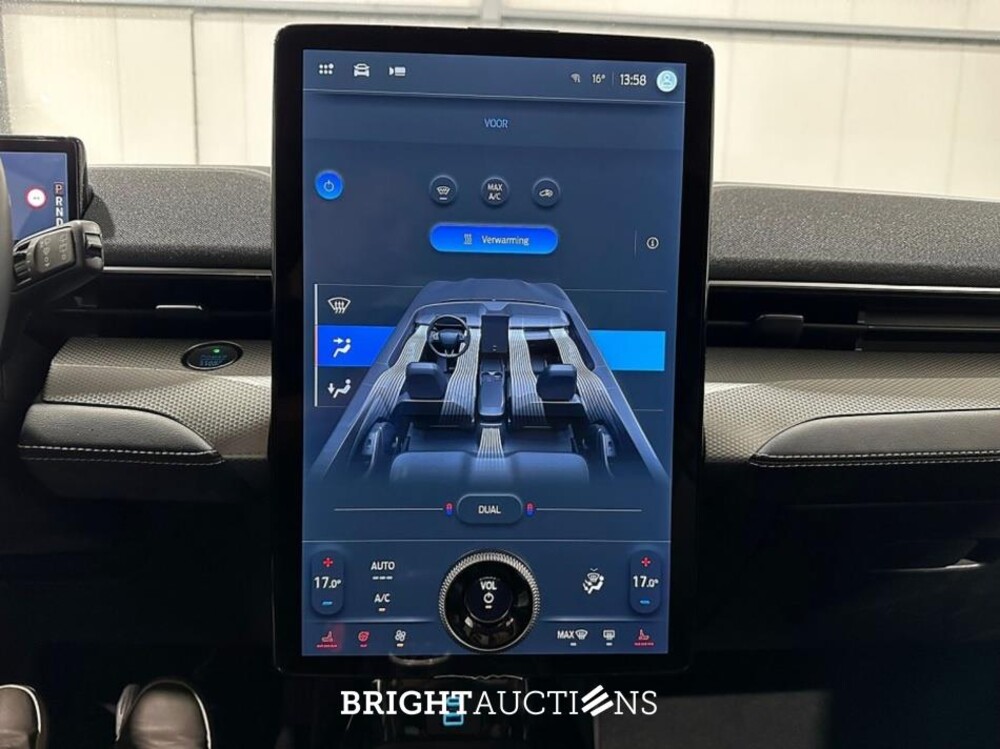 Ford Mustang Mach-E RWD 75 kWh 269pk 2021 (Origineel-NL), N-782-JV