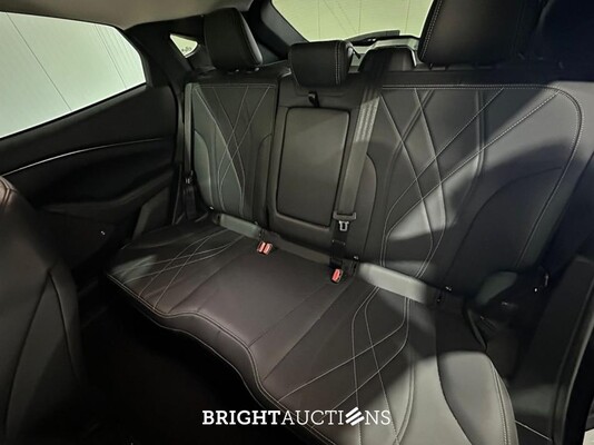 Ford Mustang Mach-E RWD 75 kWh 269pk 2021 (Origineel-NL), N-782-JV