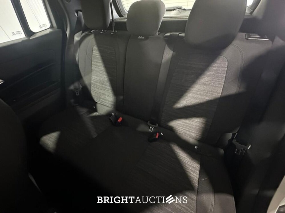 Jeep Avenger Longitude 54 kWh 156pk 2024 (Origineel-NL), X-207-PP