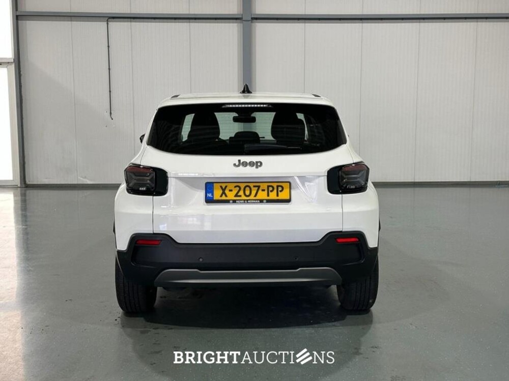 Jeep Avenger Longitude 54 kWh 156pk 2024 (Origineel-NL), X-207-PP