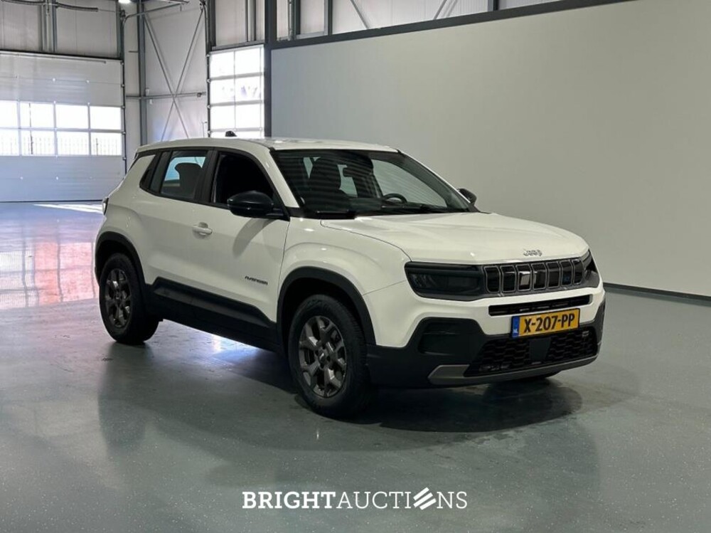 Jeep Avenger Longitude 54 kWh 156pk 2024 (Origineel-NL), X-207-PP