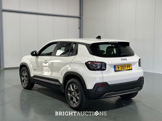 Jeep Avenger Longitude 54 kWh 156pk 2024 (Origineel-NL), X-207-PP