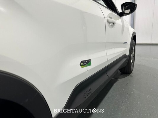 Jeep Avenger Longitude 54 kWh 156pk 2024 (Origineel-NL), X-207-PP