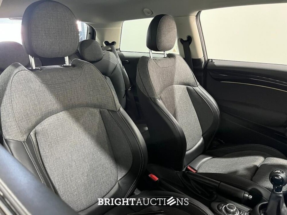 MINI Mini Cooper Business Edition 1.5 136pk 2022 (Origineel-NL), P-926-FN