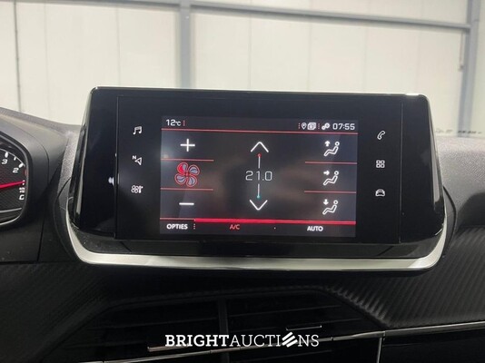 Peugeot 2008 100 Allure 1.2 PureTech 102hp 2022 (Original-NL), P-689-GX