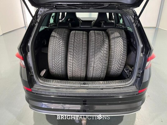 Škoda Kodiaq Sportline Business 1.5 TSI 150hp 2021 (Original-NL), L-270-FG