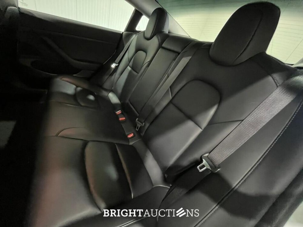 Tesla Model 3 Standard RWD Plus 60 kWh 238pk 2021 (Origineel-NL), K-915-VR