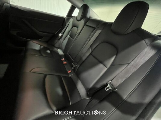 Tesla Model 3 Standard RWD Plus 60 kWh 238pk 2021 (Origineel-NL), K-915-VR