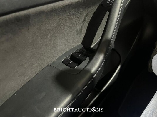 Tesla Model 3 Standard RWD Plus 60 kWh 238pk 2021 (Origineel-NL), K-915-VR