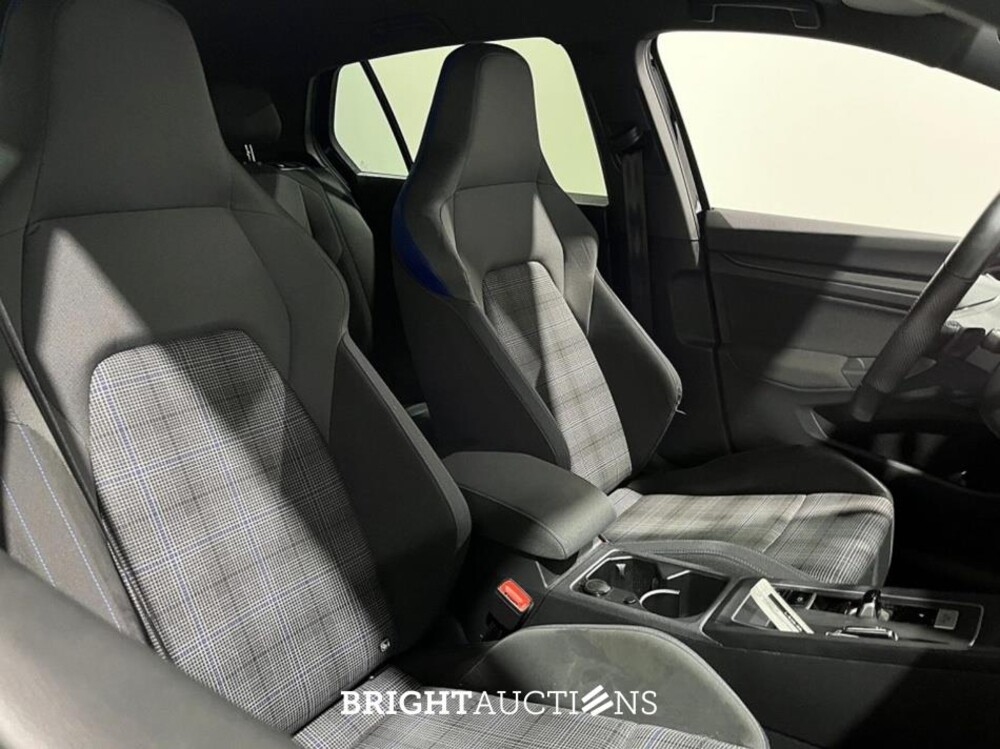 Volkswagen Golf eHybrid GTE 1.4 258pk 2021 (Origineel-NL), L-820-GR