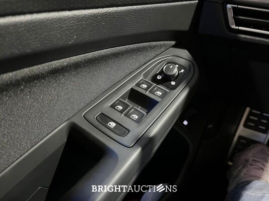 Volkswagen Golf eHybrid GTE 1.4 258pk 2021 (Origineel-NL), L-820-GR