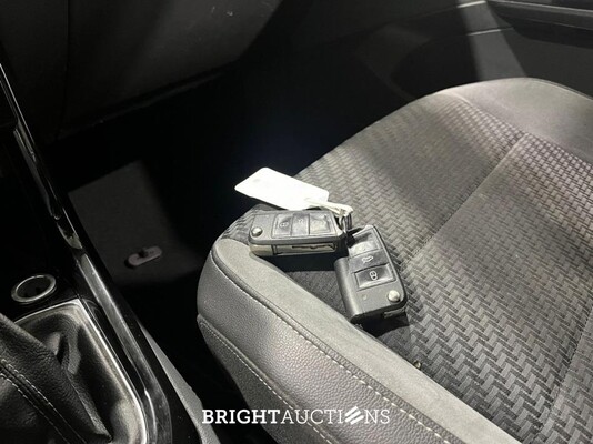 Volkswagen T-Cross 1.0 TSI 116pk 2020 (Origineel-NL), H-233-DX