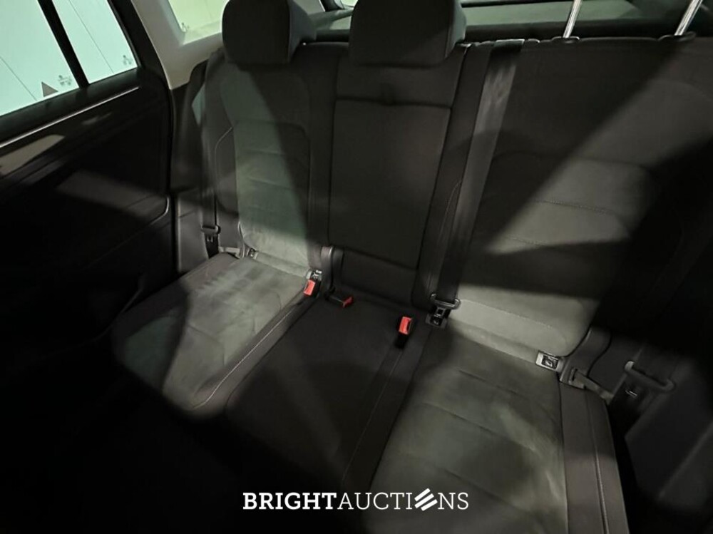 Volkswagen Tiguan Comfortline Business 1.5 TSI 131pk 2020 (Origineel-NL), H-488-PB