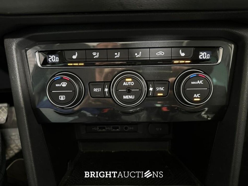 Volkswagen Tiguan Comfortline Business 1.5 TSI 131pk 2020 (Origineel-NL), H-488-PB