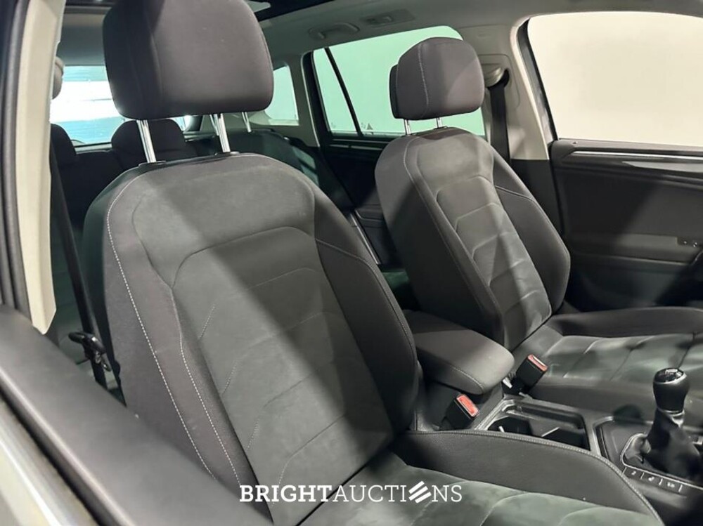 Volkswagen Tiguan Comfortline Business 1.5 TSI 131pk 2020 (Origineel-NL), H-488-PB