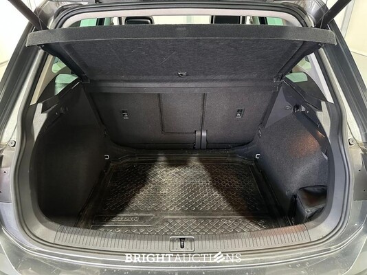 Volkswagen Tiguan Comfortline Business 1.5 TSI 131pk 2020 (Origineel-NL), H-488-PB