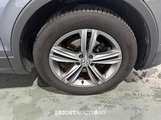 Volkswagen Tiguan Comfortline Business 1.5 TSI 131pk 2020 (Origineel-NL), H-488-PB