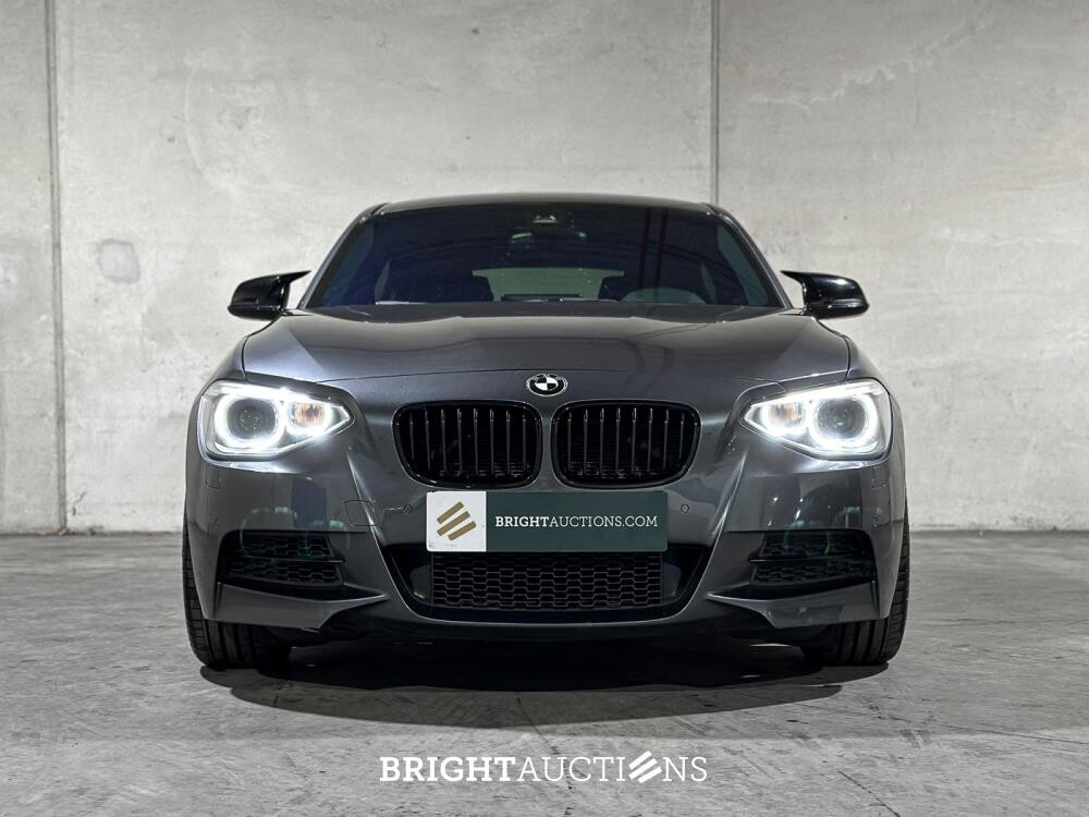 BMW M135i xDrive 320pk 2013 (Origineel-NL) 5-serie F20, 9-KHH-43