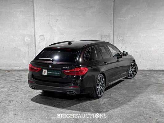 BMW 530i High Executive Edition 252hp 2020 (Original-NL) 5-series G31, H-256-RV