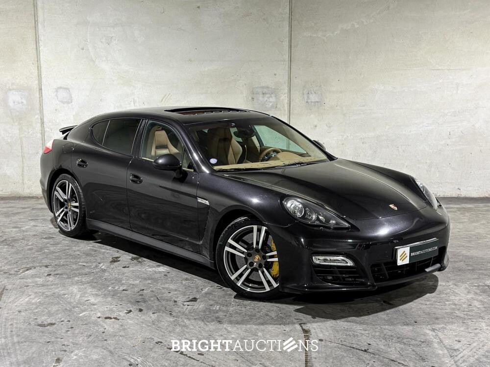 Porsche Panamera GTS 4.8 V8 Sport-Chrono 430hp 2012, 9-TLZ-26