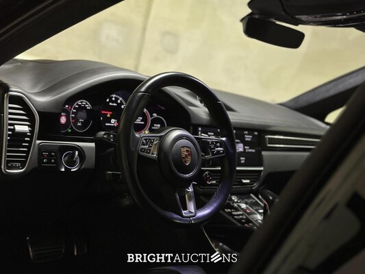 Porsche Cayenne Coupe Turbo 4.0 V8 549hp 2019, J-757-HF