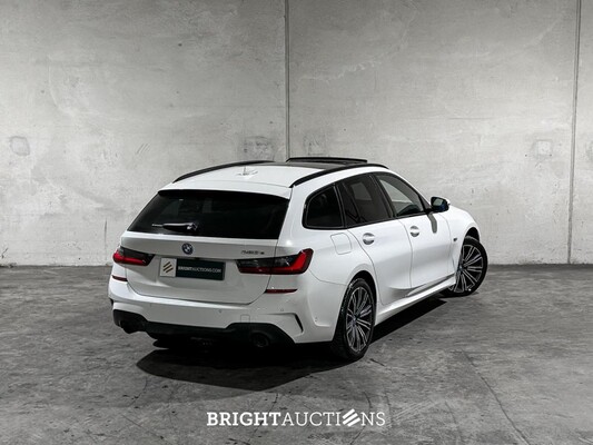 BMW 320e Touring Business Edition Plus M-Sport 204pk 2022 (Origineel-NL + 1e Eigenaar) 3-Serie G21, P-991-JH