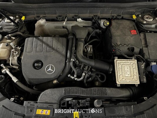 Mercedes-Benz GLB180 Business Solution 136pk 2021 (Origineel-NL + 1e Eigenaar) GLB-Klasse, L-079-FR