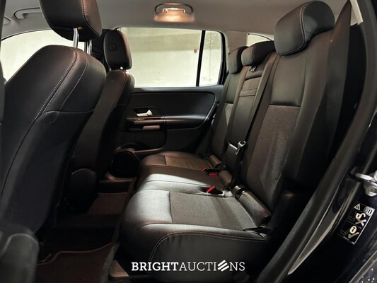Mercedes-Benz GLB180 Business Solution 136pk 2021 (Origineel-NL + 1e Eigenaar) GLB-Klasse, L-079-FR