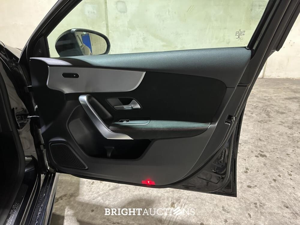 Mercedes-Benz A250 e Business Solution AMG Limited A-Klasse 160hp 2021 (Original-NL), K-518-SP
