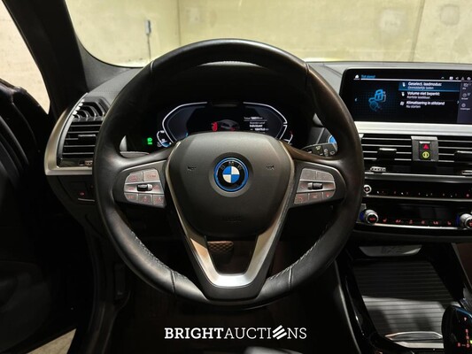 BMW iX3 High Executive 80 kWh 286pk 2021 G08 (Origineel-NL + 1e Eigenaar), N-444-RG
