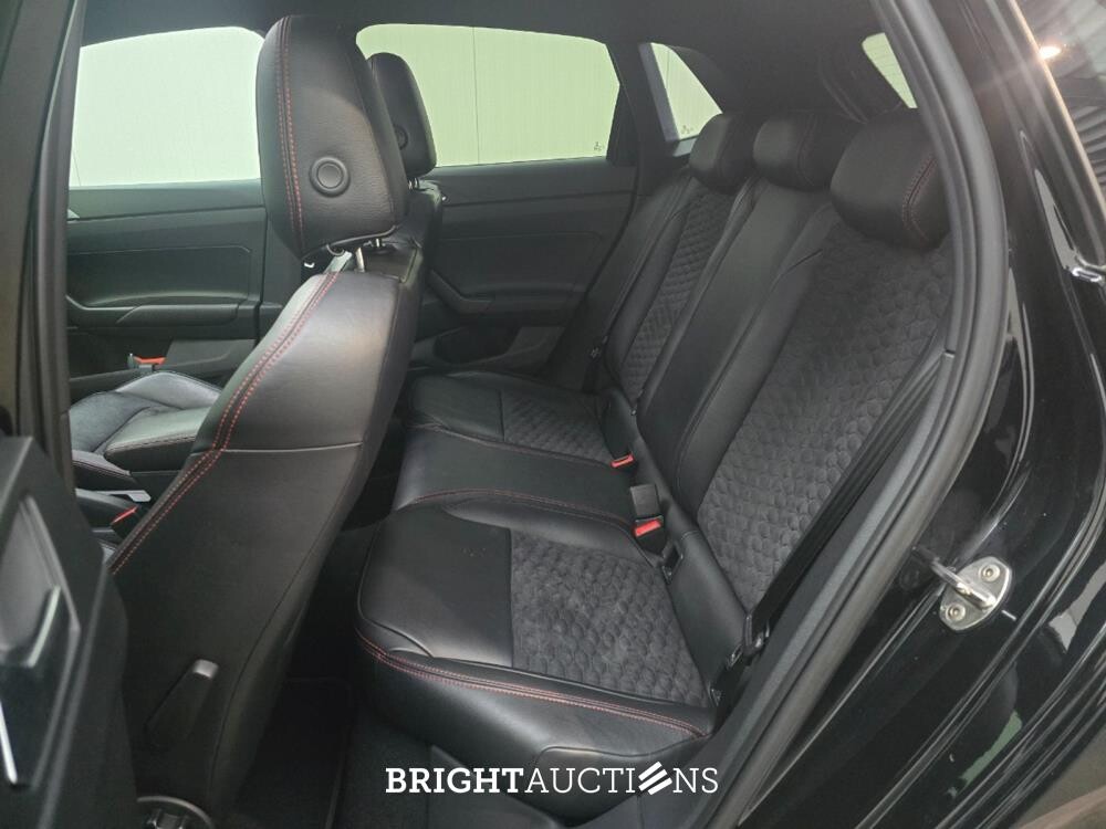 Volkswagen Polo GTI 2.0 TSI 207pk 2022 (Origineel-NL), R-747-BT