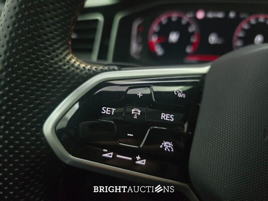 Volkswagen Polo GTI 2.0 TSI 207pk 2022 (Origineel-NL), R-747-BT