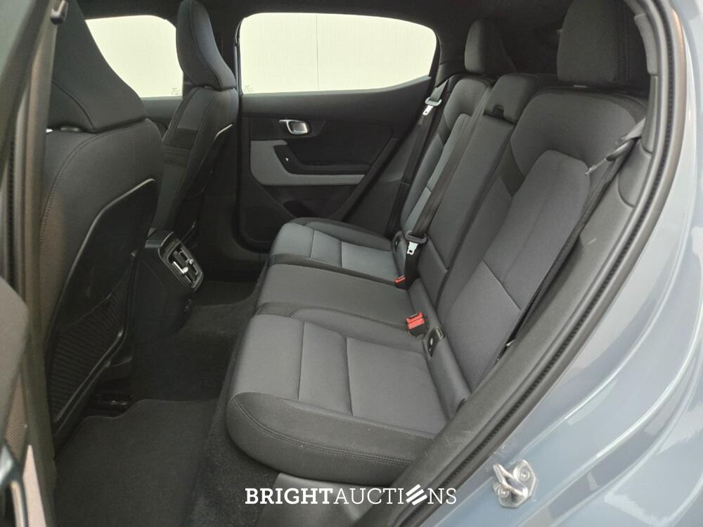 Polestar 2 Long Range Dual Motor Launch Edition 78 kWh 408pk 2021, P-256-GR