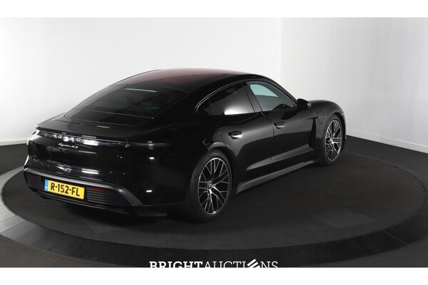 Porsche Taycan 4S Performance 84 kWh 489pk 2020, R-152-FL