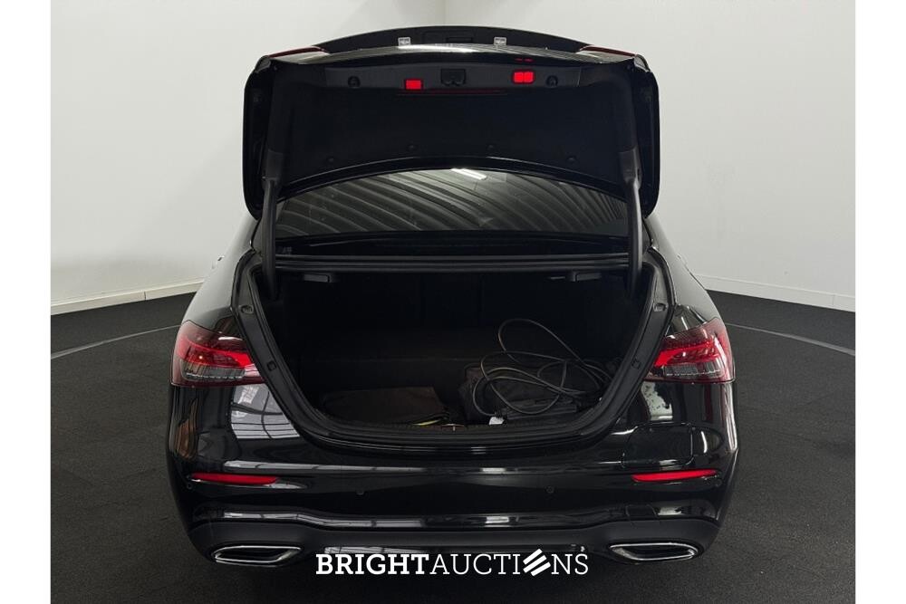 Mercedes-Benz E300 Business Solution AMG 333pk 2021 (Origineel-NL) E-klasse, K-356-PJ