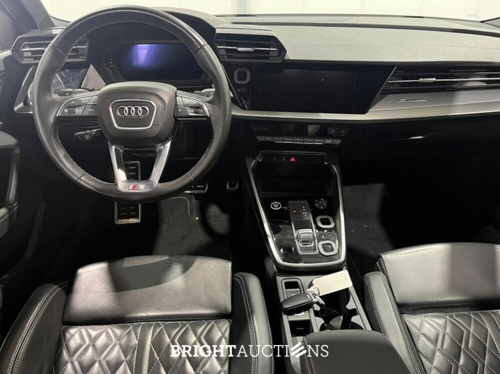 Audi A3 Limousine 30 S edition TFSI 122pk 2022 (Origineel-NL), P-528-PR